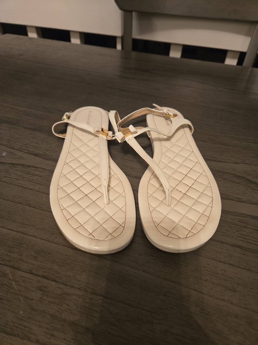 Cole Haan Womens Tali Mini Bow Sandals Size 10 White Patent Thong Slingback